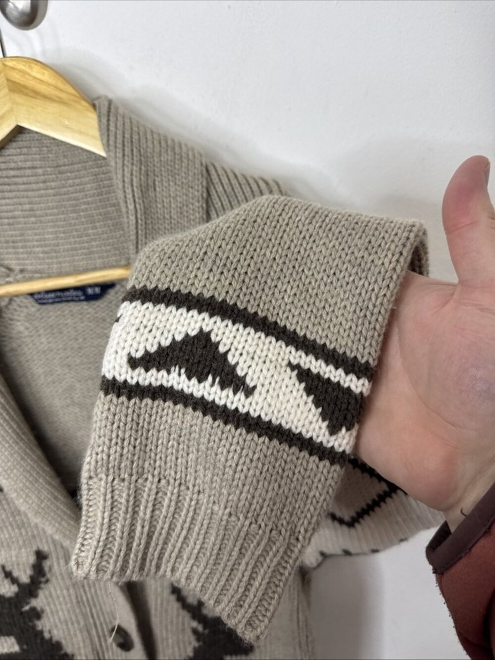 Bluenotes Woman M Elk Deer Western Cowichan Cardigan Knit Sweater Aztec - Picture 2 of 4